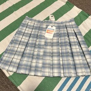 Plaid pleaded skirt with tags